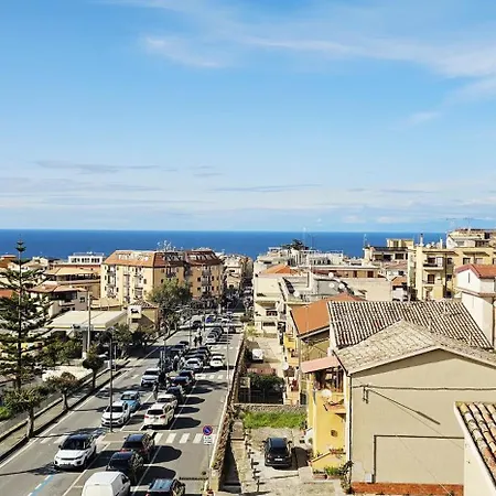 Daire Daniel Superior - Center - 250m From The Train Station *