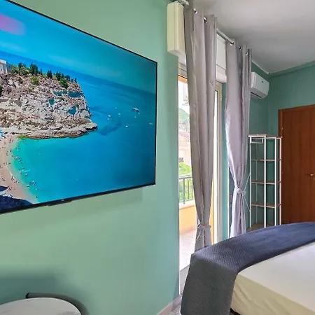 Daniel Superior - Center - 250m From The Train Station Daire Tropea