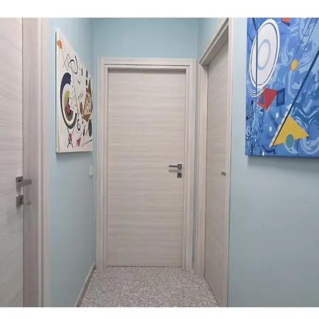 Daniel Superior - Center - 250m From The Train Station Appartamento