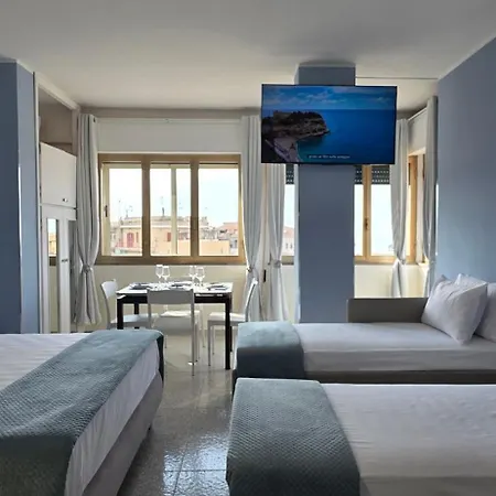 Daniel Superior - Center - 250m From The Train Station Daire Tropea
