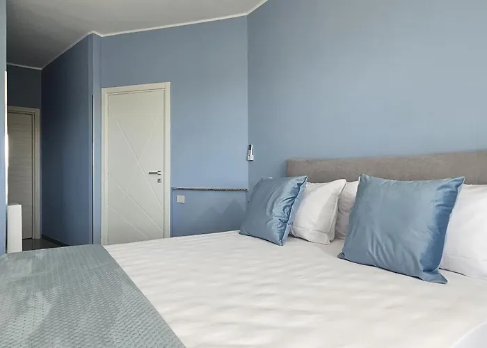 Daniel Superior - Center - 250m From The Train Station *