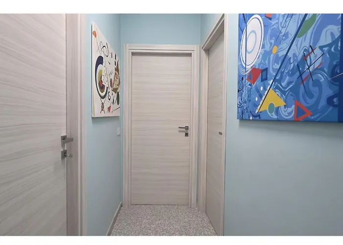 Daniel Superior - Center - 250m From The Train Station Appartamento